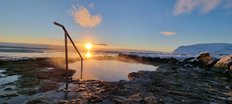 Dixon Cabin Nr. 7 / Dixon Sumarhus Nr. 7 @Kirkjubraut Talknafjordur Buitenkant foto